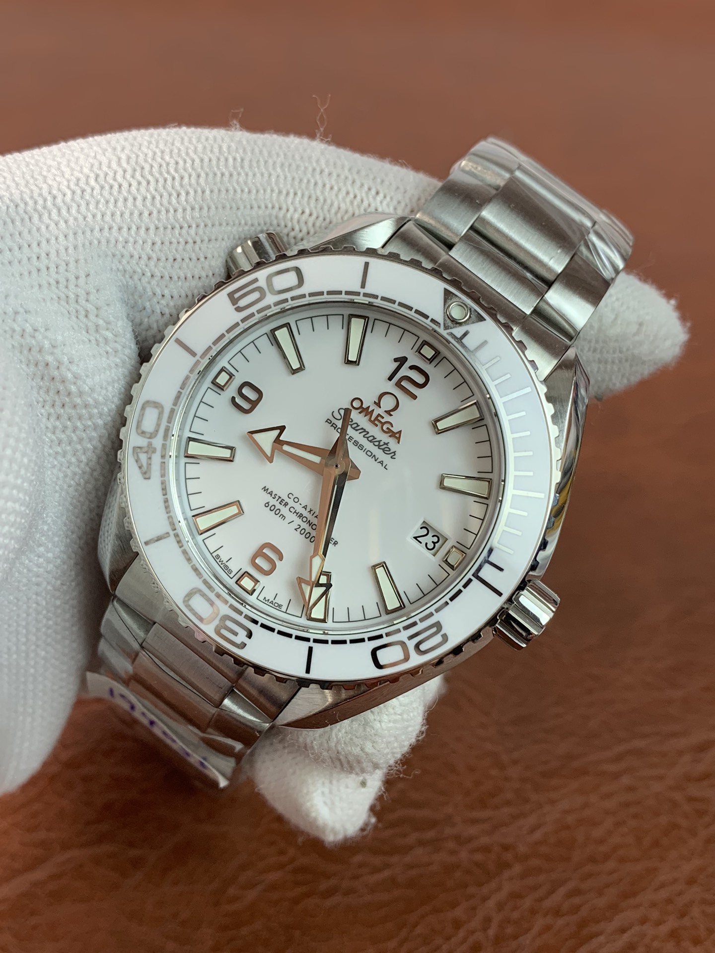 Omega Seamaster Planet Ocean 600m Coâ€‘Axial Master Chronometer 39,5 mm 215.30.40.20.04.001 - gallery