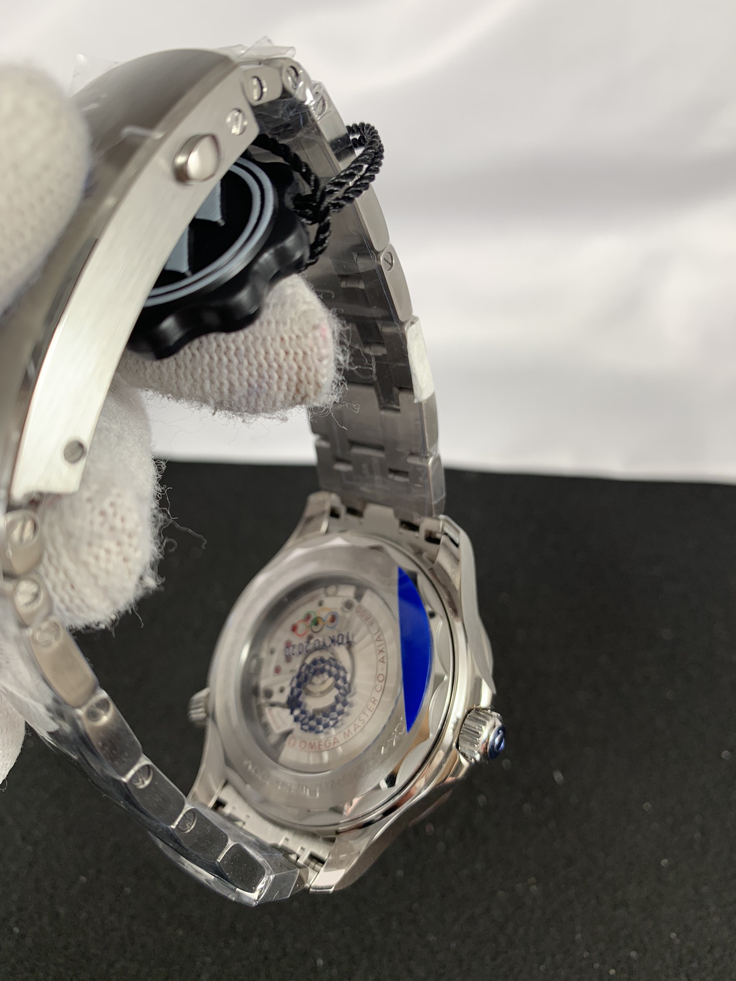 Omega Seamaster 300M Tokyo 2020 42mm 522.30.42.20.04.001 - gallery