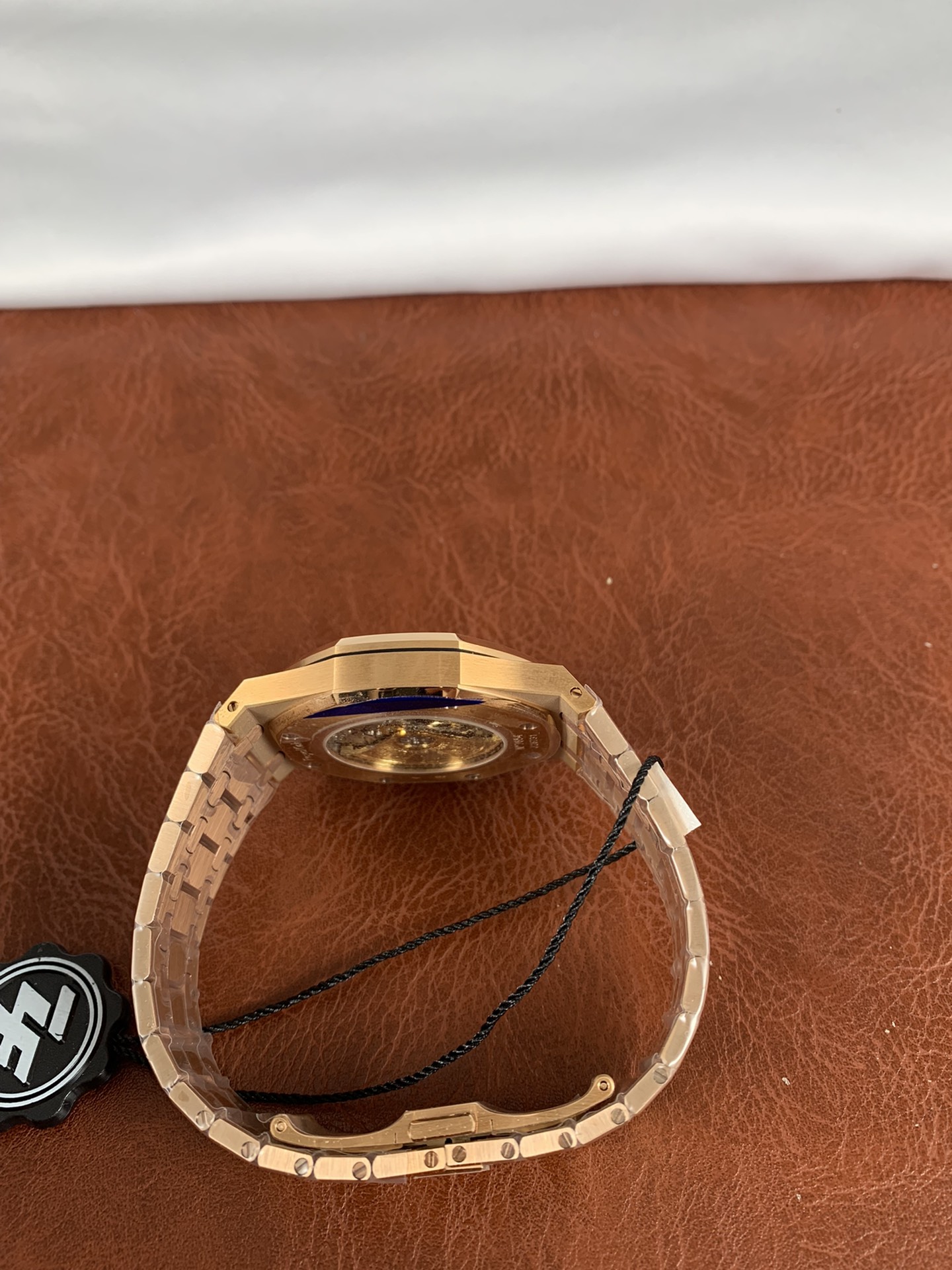 Audemars Piguet Royal Oak 15400 - gallery